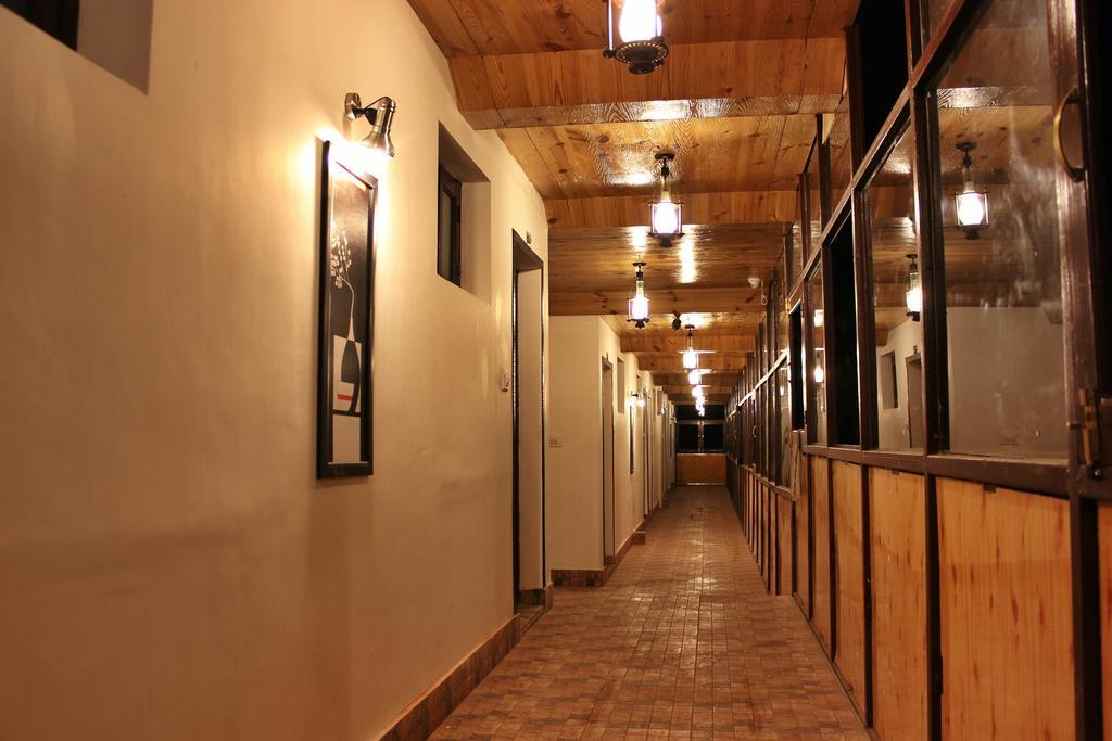 Hotel Walisons Resorts Srīnagar Екстериор снимка
