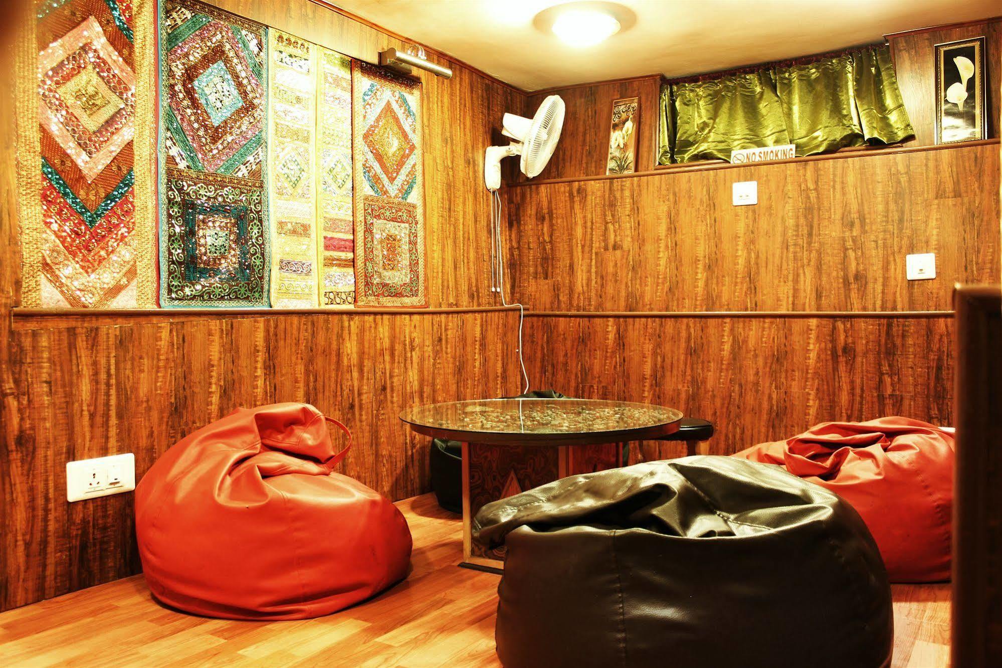 Hotel Walisons Resorts Srīnagar Екстериор снимка