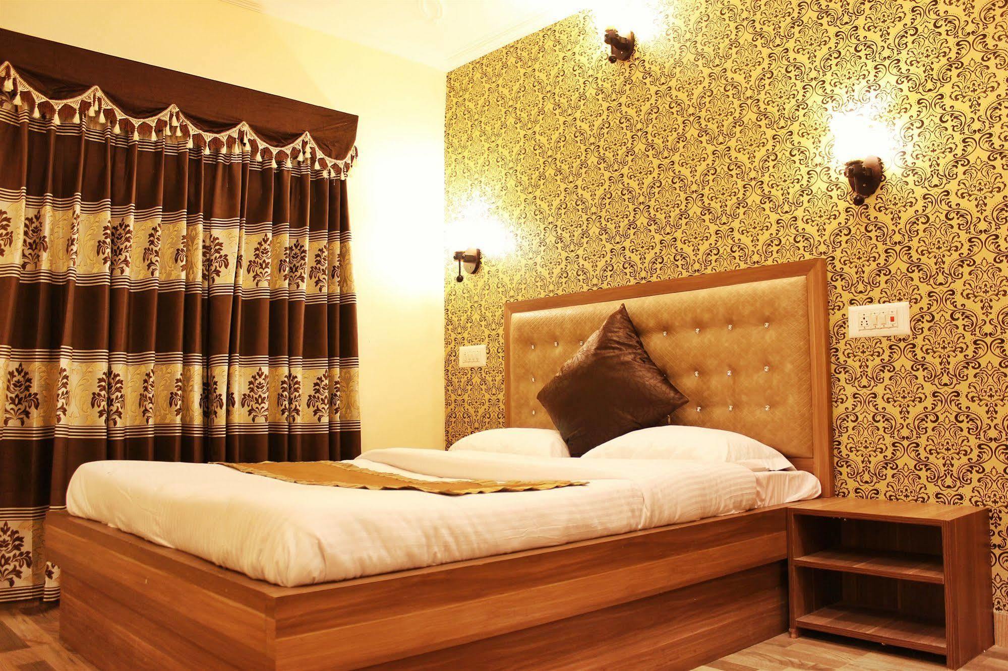 Hotel Walisons Resorts Srīnagar Екстериор снимка