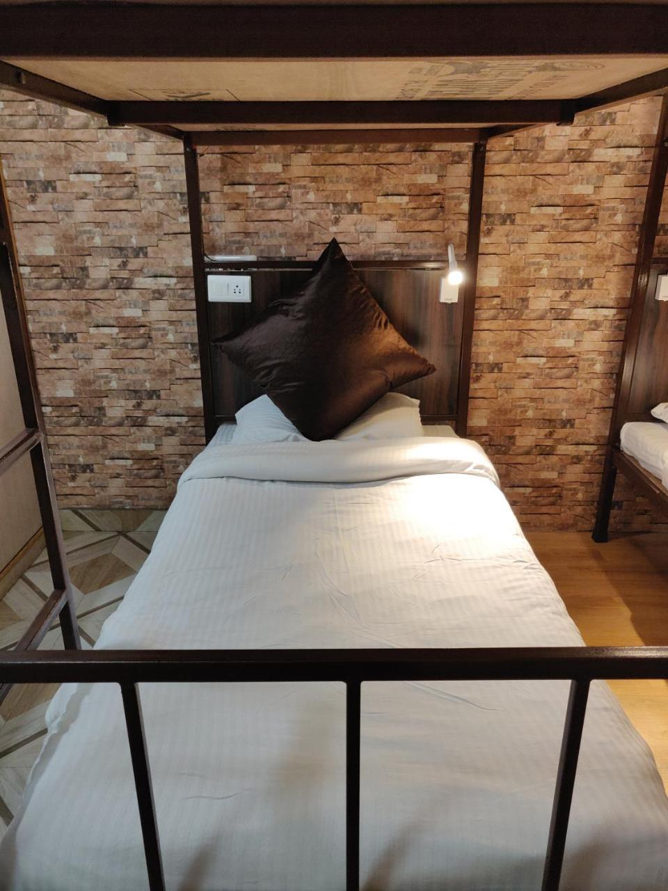 Hotel Walisons Resorts Srīnagar Екстериор снимка